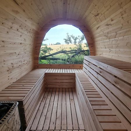 Loft Apartment Mit Grosser Badewanne A Mugeln Exterior photo